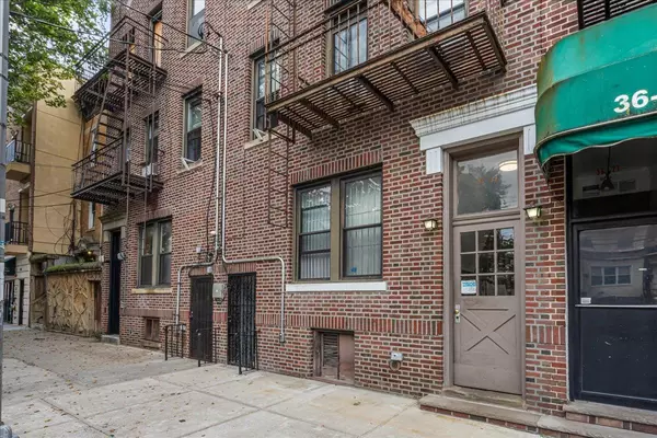 Long Island City, NY 11106,36-25 30th ST