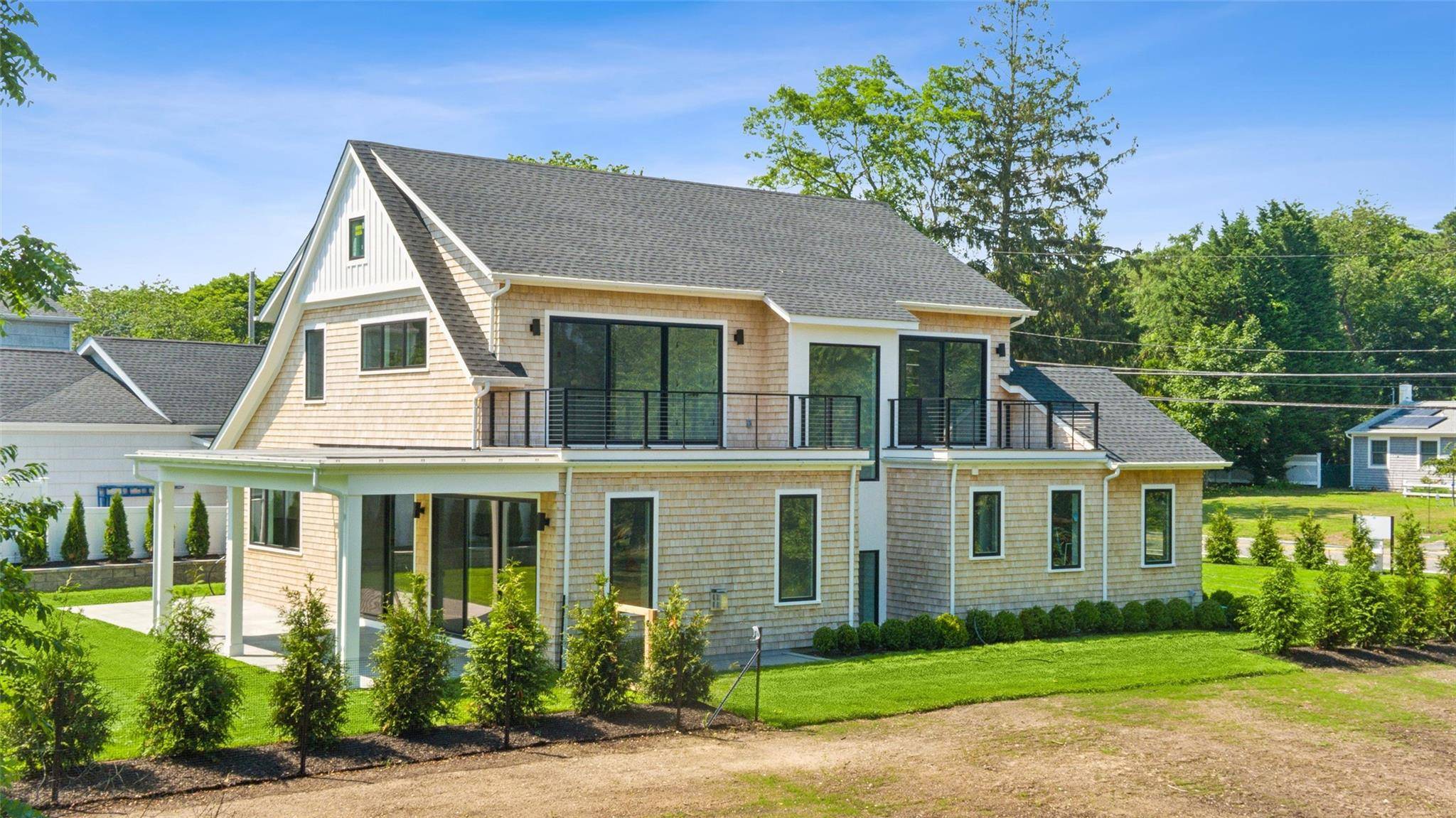 Westhampton, NY 11977,135 South RD