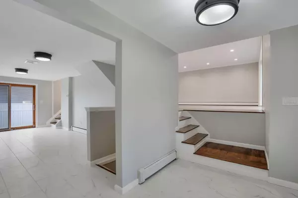Merrick, NY 11566,1815 Echo PL