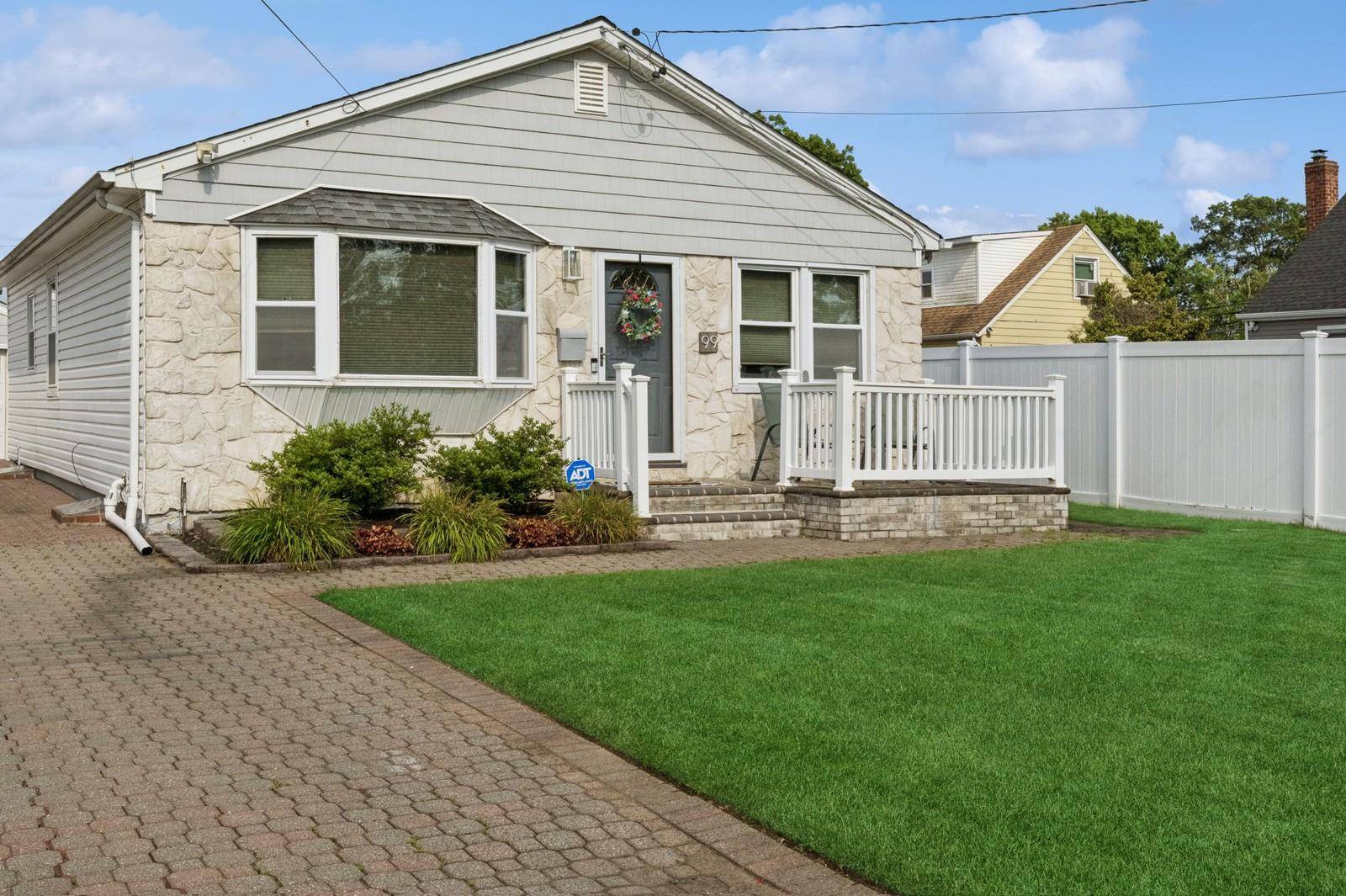 99 W 12th ST, Deer Park, NY 11729