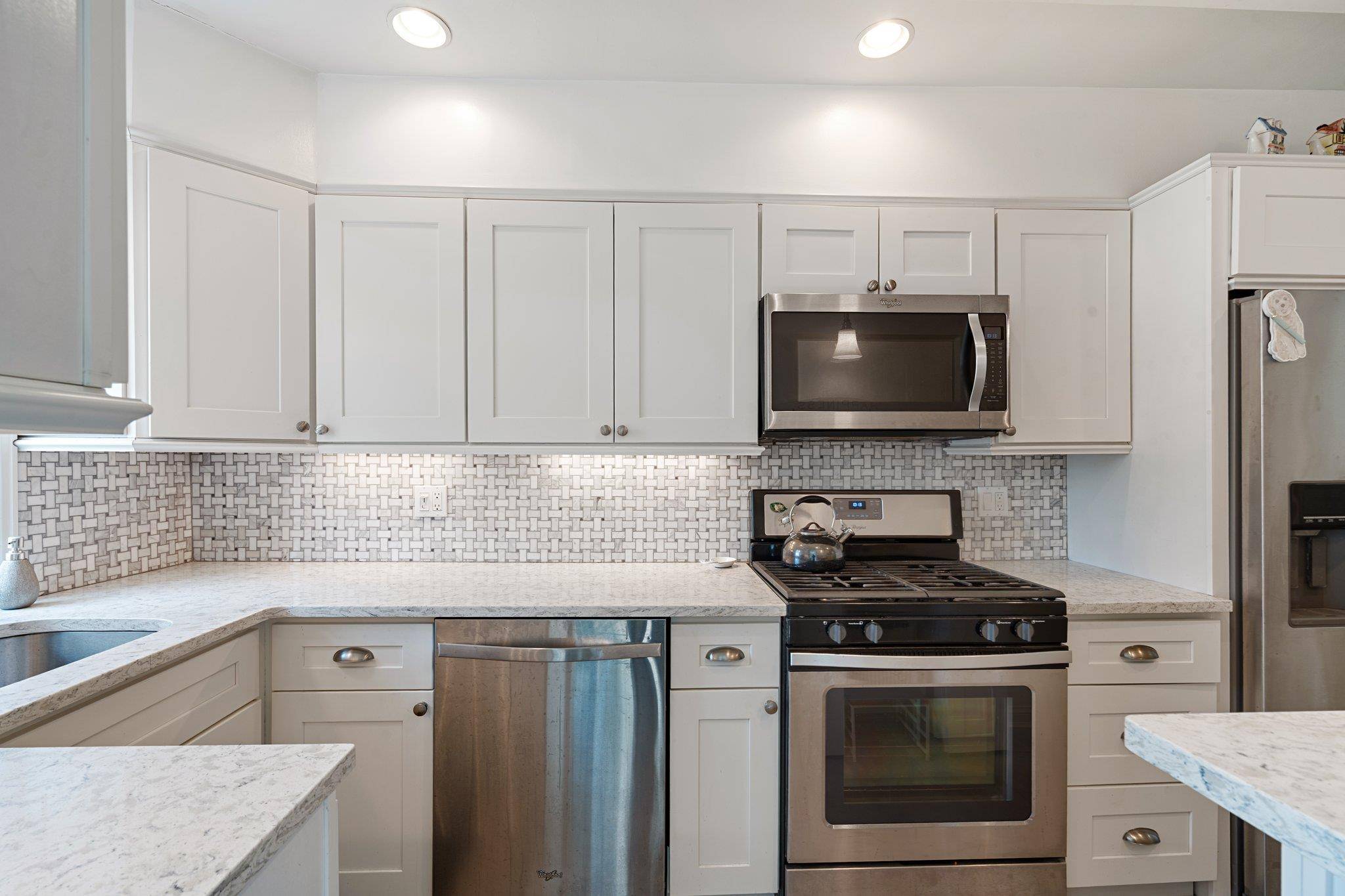 Rockville Centre, NY 11570,102 S Village AVE #2B