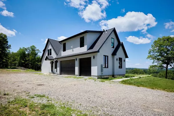 Salt Point, NY 12578,75 Red Fox LN