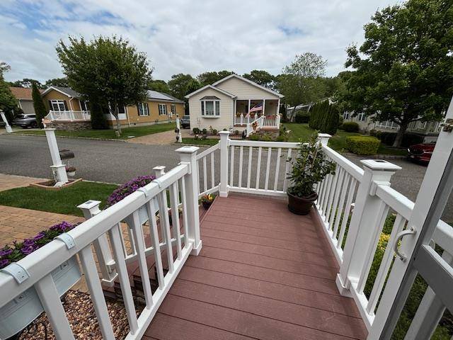 Riverhead, NY 11901,1661 Old Country RD #540