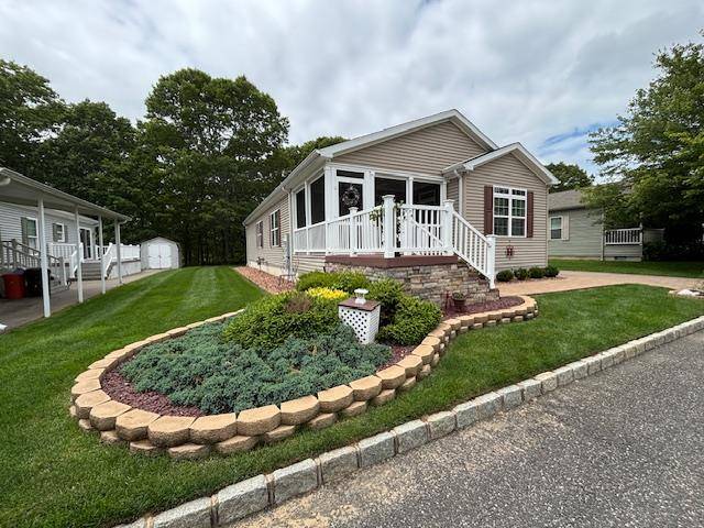 Riverhead, NY 11901,1661 Old Country RD #540