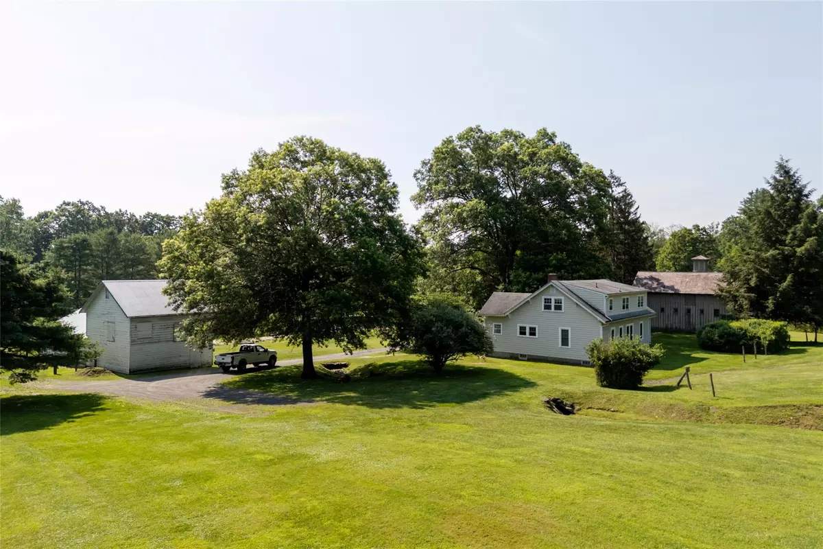 Rhinebeck, NY 12572,77 Old Post RD