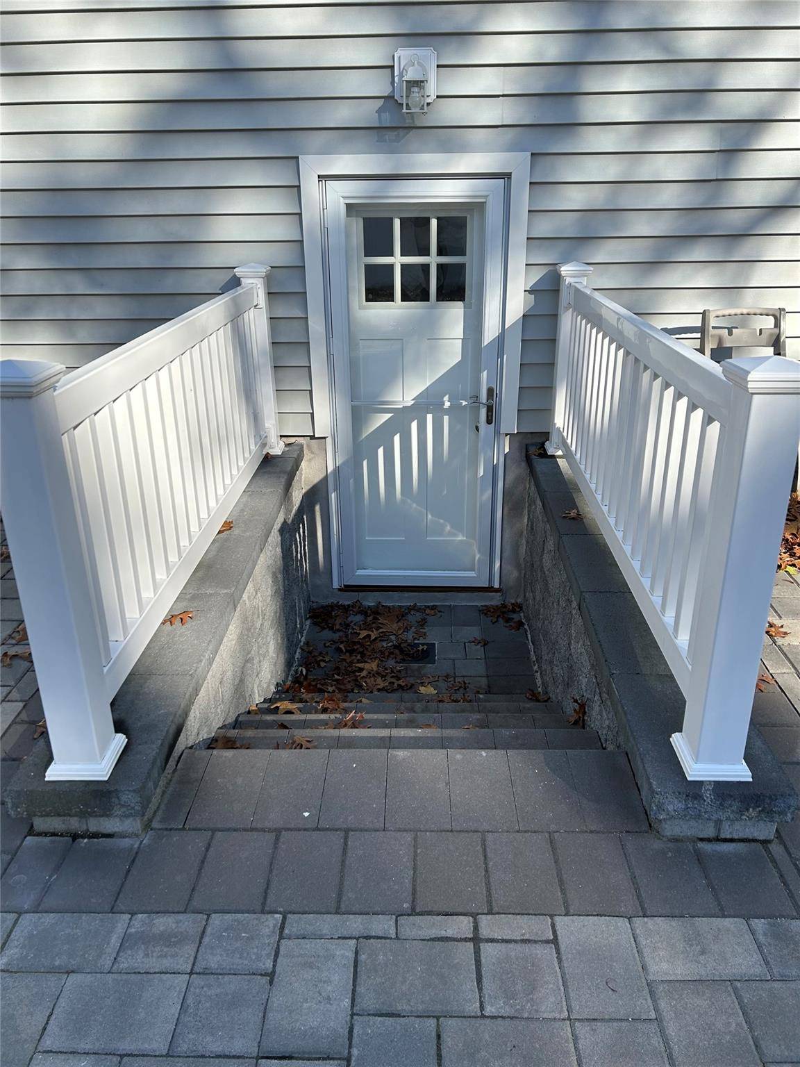 Huntington Station, NY 11746,12 Dee PL