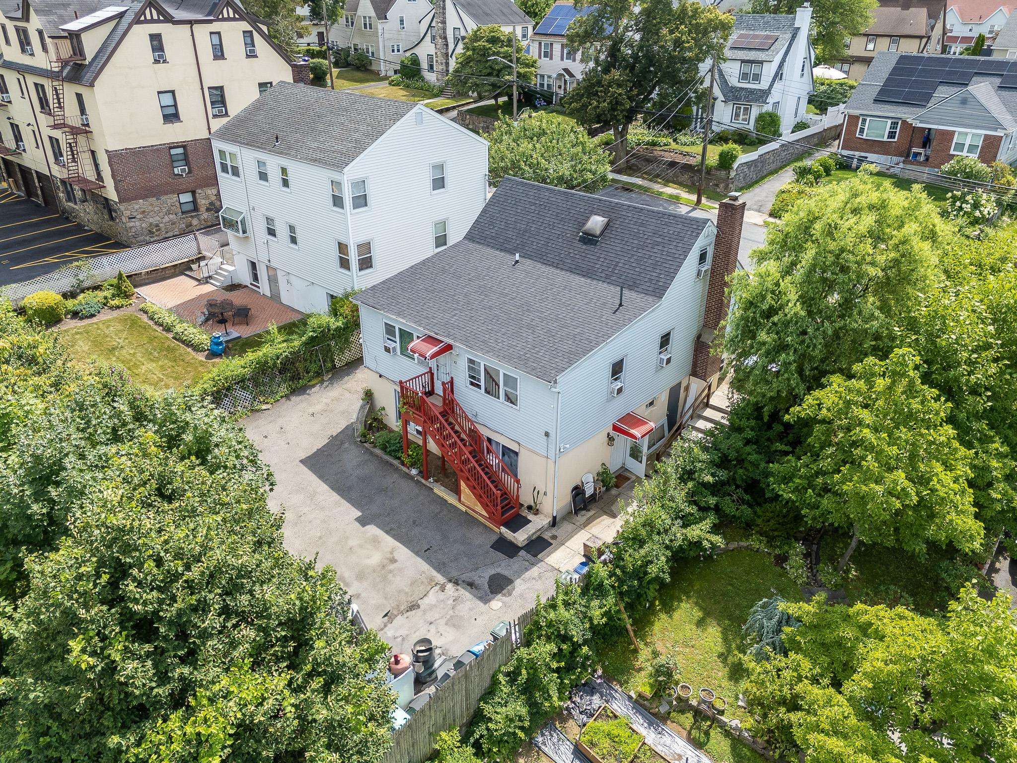 White Plains, NY 10606,42 Jefferson AVE