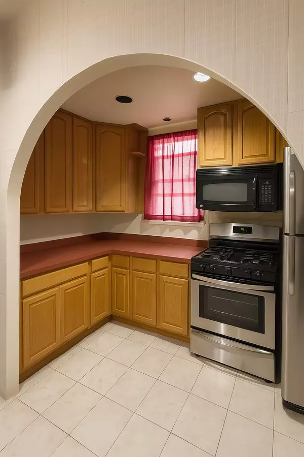 Ozone Park, NY 11416,97-40 90 ST