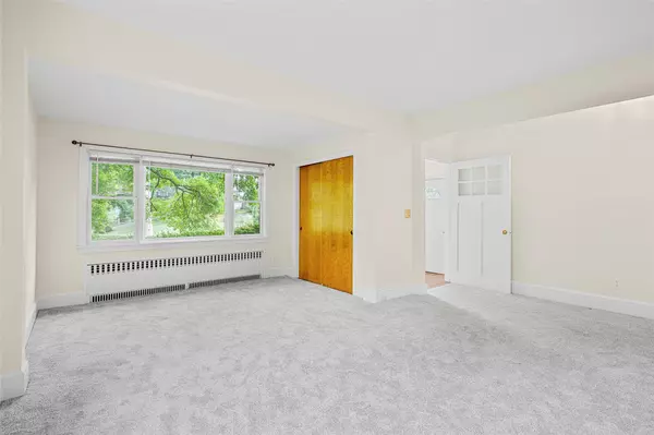 Mamaroneck, NY 10543,715 Old Post RD #1
