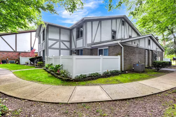 197 Birchwood RD, Medford, NY 11763