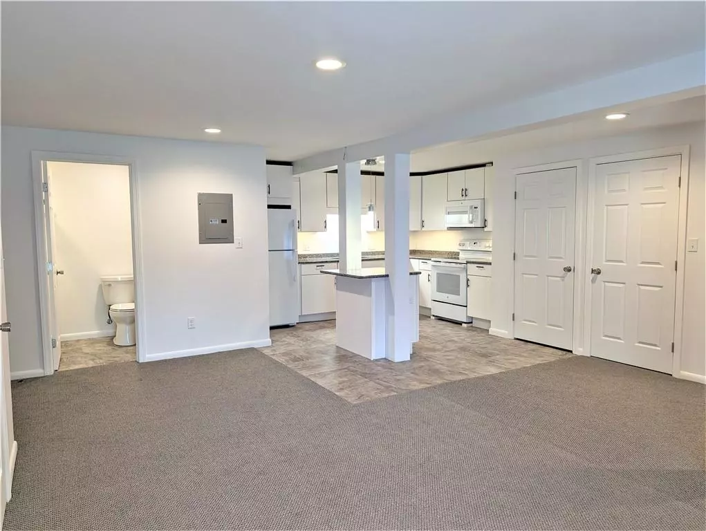 Pine Bush, NY 12566,99 Depot ST #9