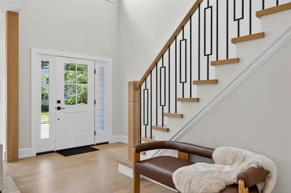 North Bellmore, NY 11710,1585A Dewey AVE