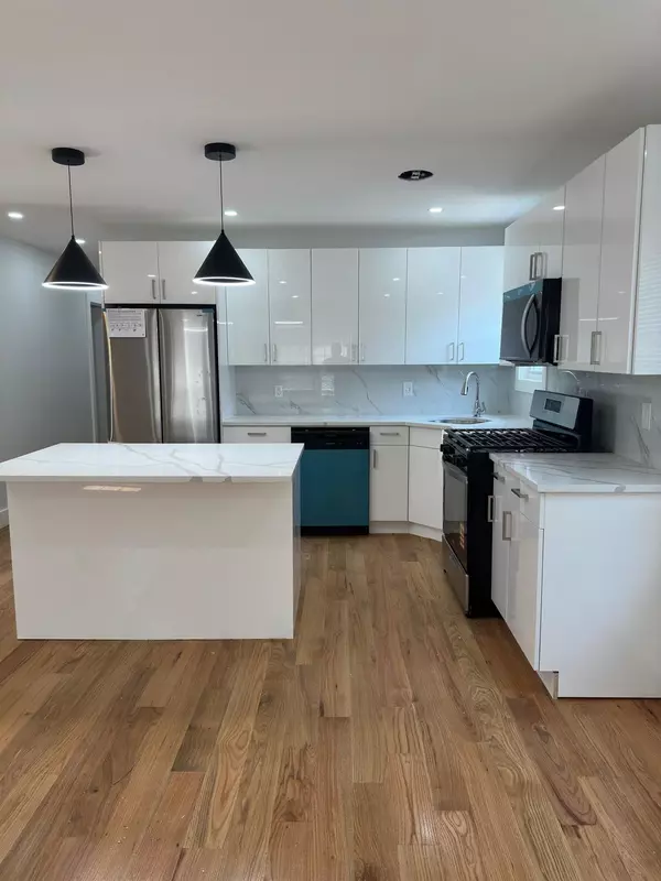 Rosedale, NY 11422,245-33 147 RD