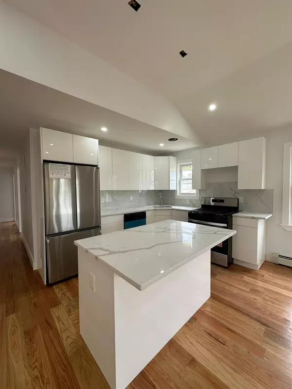 Rosedale, NY 11422,245-33 147 RD