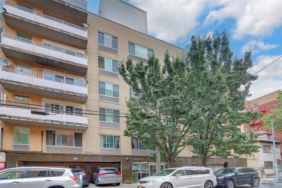 4317 Union ST #5A, Flushing, NY 11355