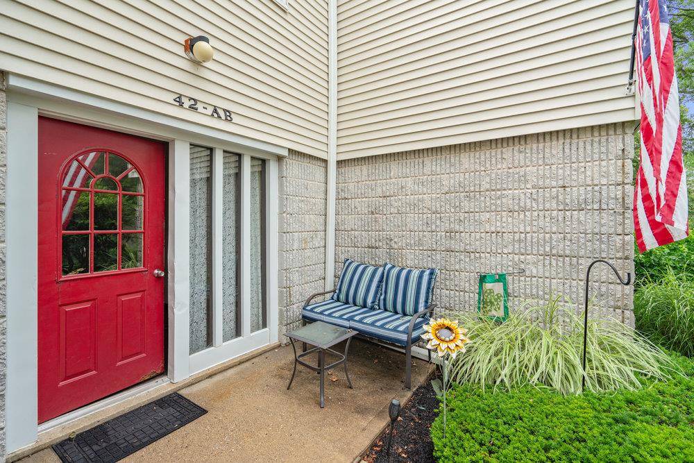 Ronkonkoma, NY 11779,42 Richmond BLVD #3B