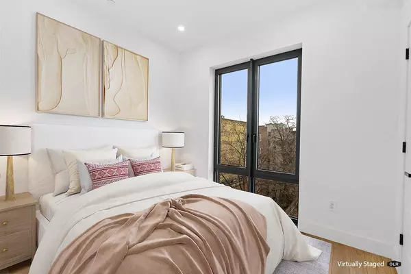 Woodside, NY 11377,45-29 47th ST #3A