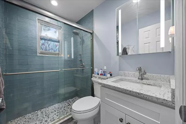 Baldwin, NY 11510,1690 Grand AVE #A16
