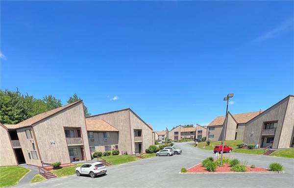 60 Davos Pointe #B-8, Woodridge, NY 12789