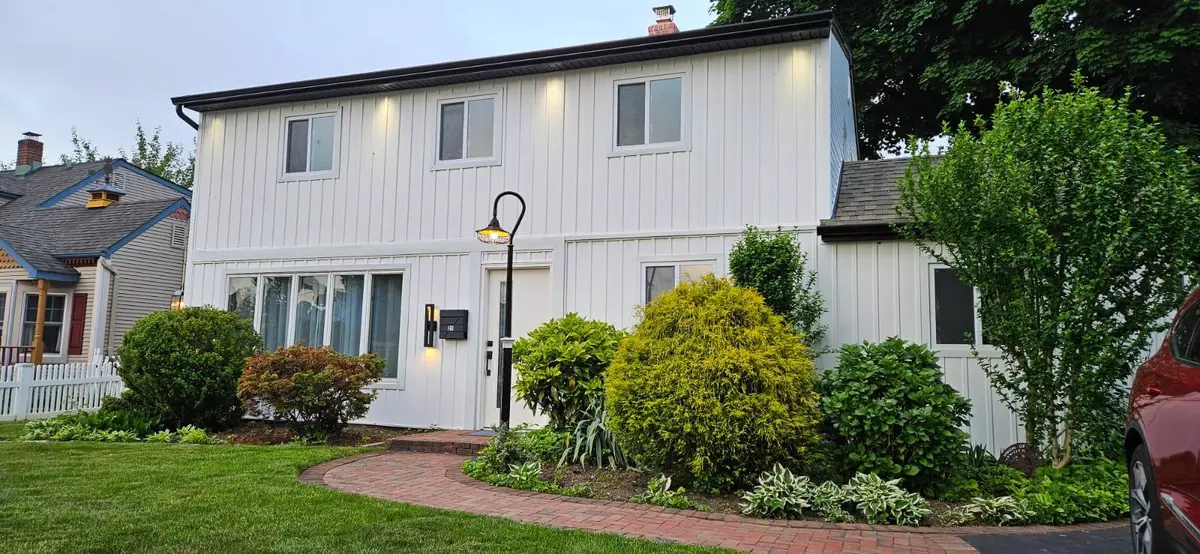 Levittown, NY 11756,21 Myrtle LN