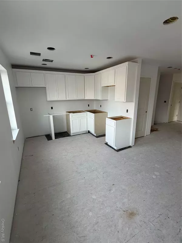 Far Rockaway, NY 11691,338 Beach 46th ST