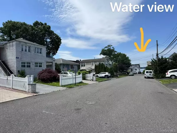 Port Washington, NY 11050,38 Nesaquake AVE
