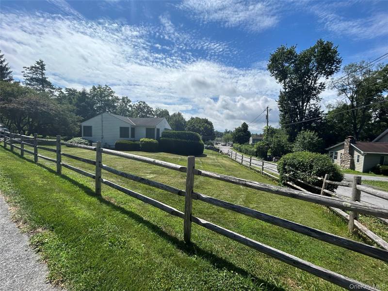 10 Huron RD, Carmel, NY 10512