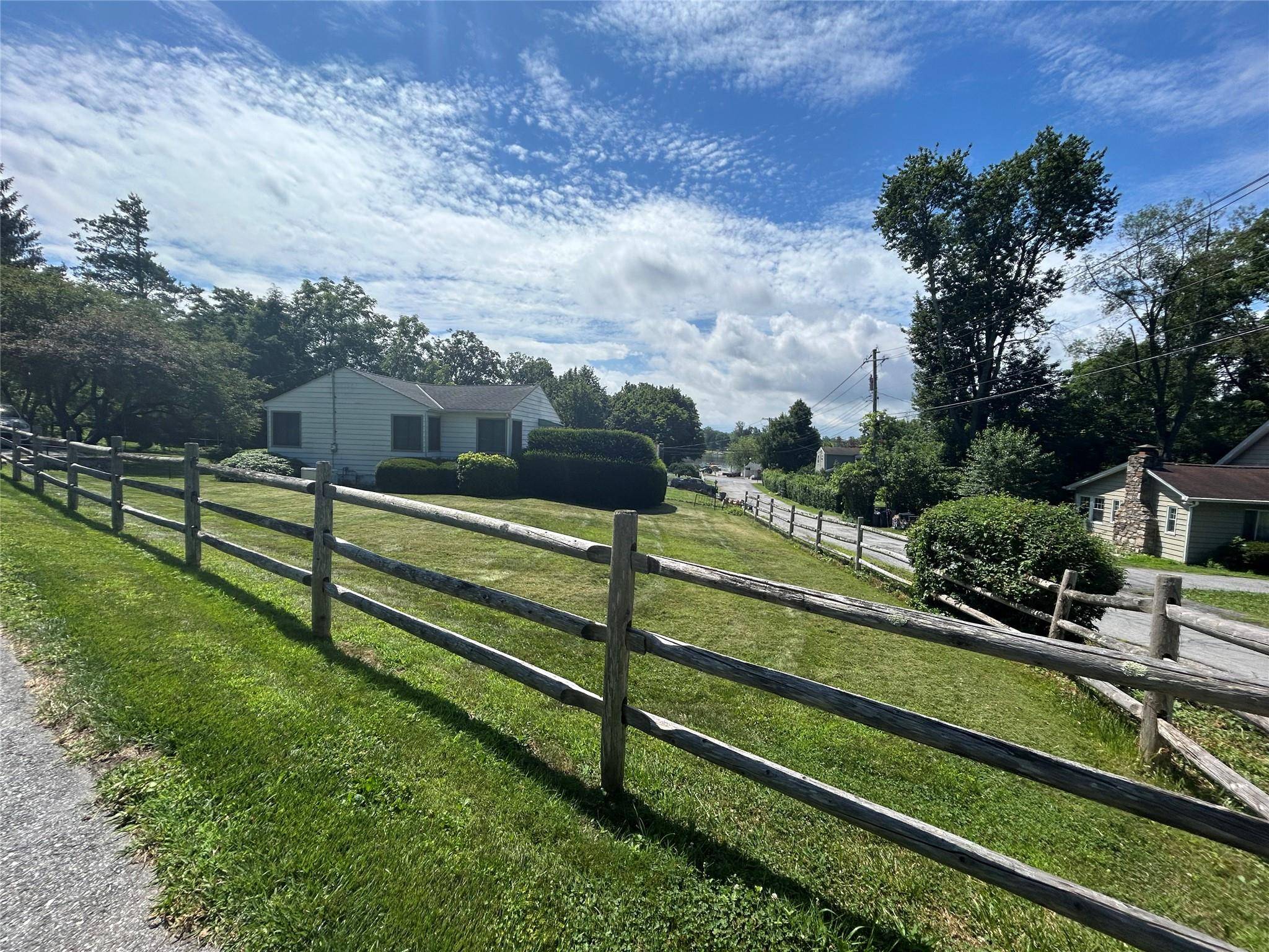 10 Huron RD, Carmel, NY 10512