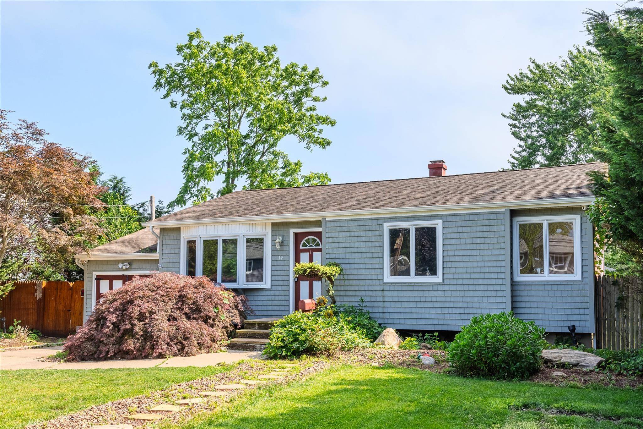 West Sayville, NY 11796,12 Rivera LN