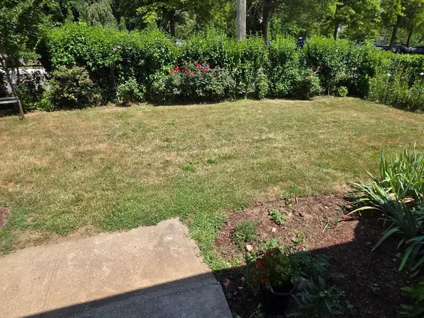 White Plains, NY 10603,182 Hillside AVE
