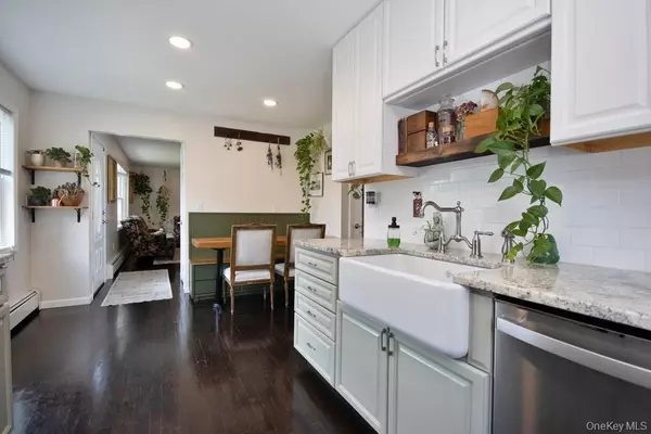 Beacon, NY 12508,33 Crescent DR
