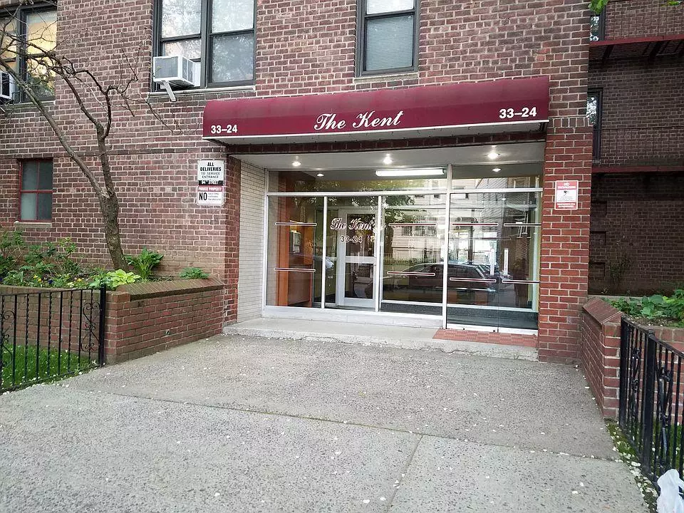 Jackson Heights, NY 11372,33-24 junction BLVD #6R