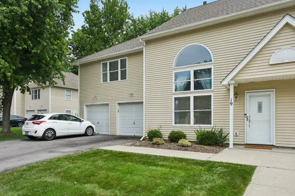 Warwick, NY 10990,19 Village CV