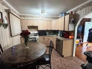 Babylon, NY 11702,353 Litchfield AVE