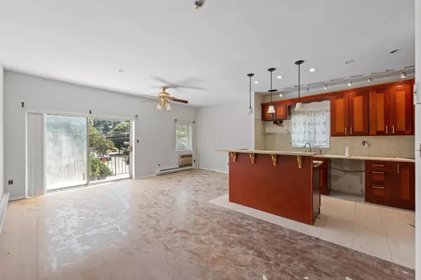 South Ozone Park, NY 11420,11501 Linden BLVD