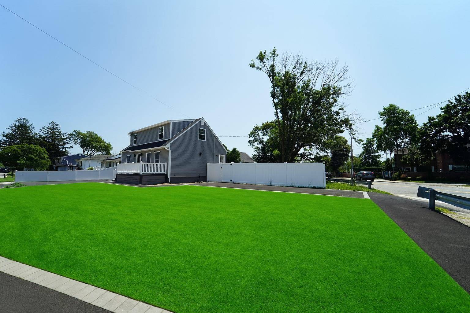 West Babylon, NY 11704,280 Neptune AVE