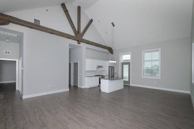 Central Islip, NY 11722,75 Circle DR #85-101