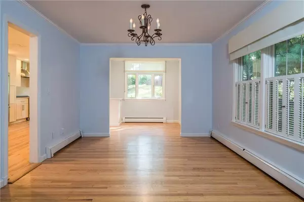 Bronxville, NY 10708,2 Locust LN