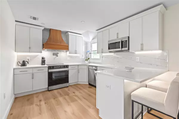Patchogue, NY 11772,118 Ketcham AVE