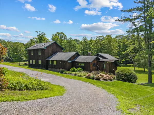 Dover Plains, NY 12522,10 May Knoll