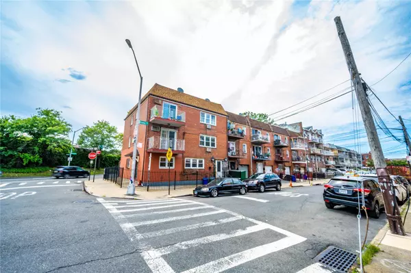 Corona, NY 11368,59-38 Xenia ST