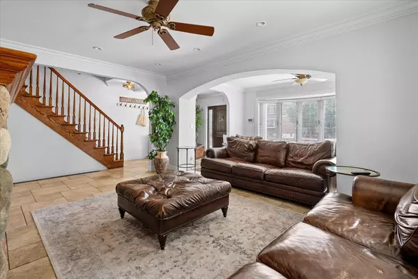 Howard Beach, NY 11414,156-24 101st ST