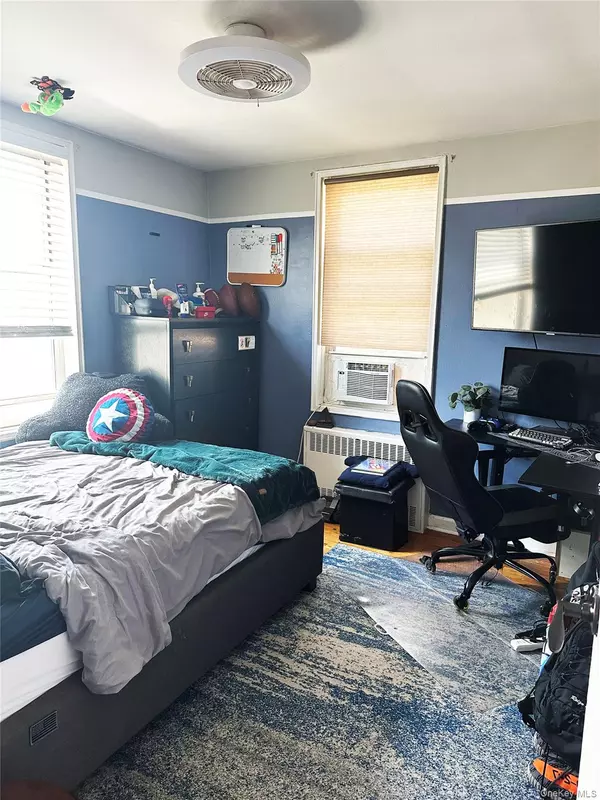 Valley Stream, NY 11581,530 Dubois AVE #B3