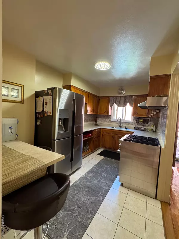 Bronx, NY 10466,4406 Murdock AVE