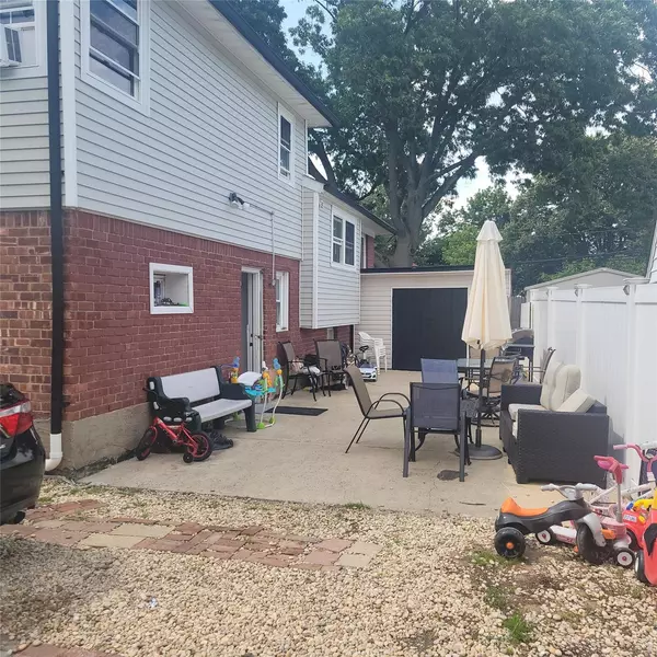 Freeport, NY 11520,5 Sportsmans AVE