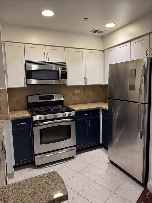 Briarwood, NY 11435,143-41 84th DR #1A