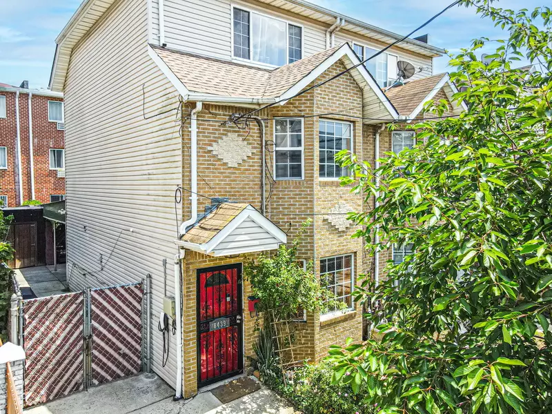 8439 130th ST, Kew Gardens, NY 11415