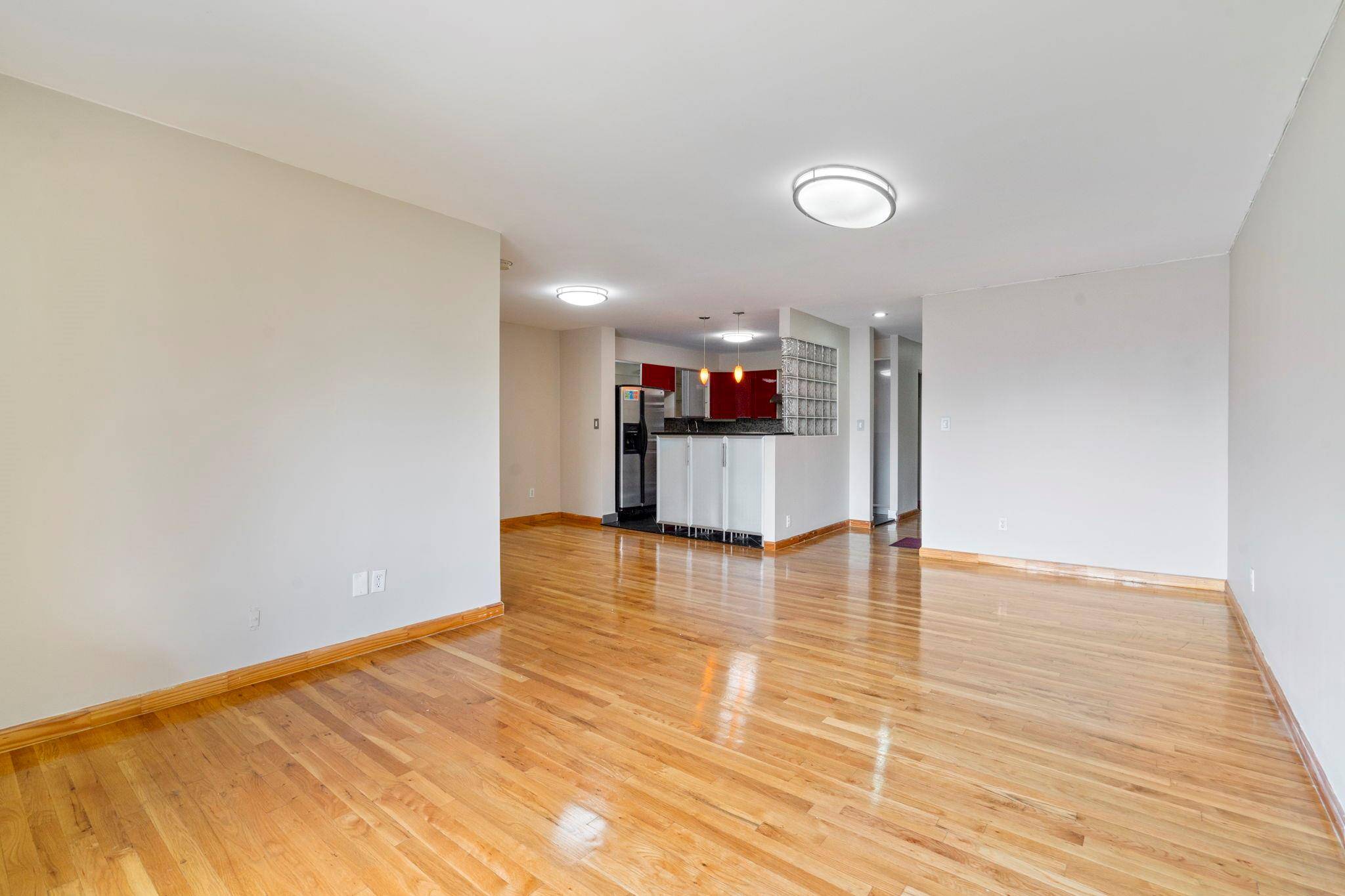 Fresh Meadows, NY 11365,71-24 164th ST #2