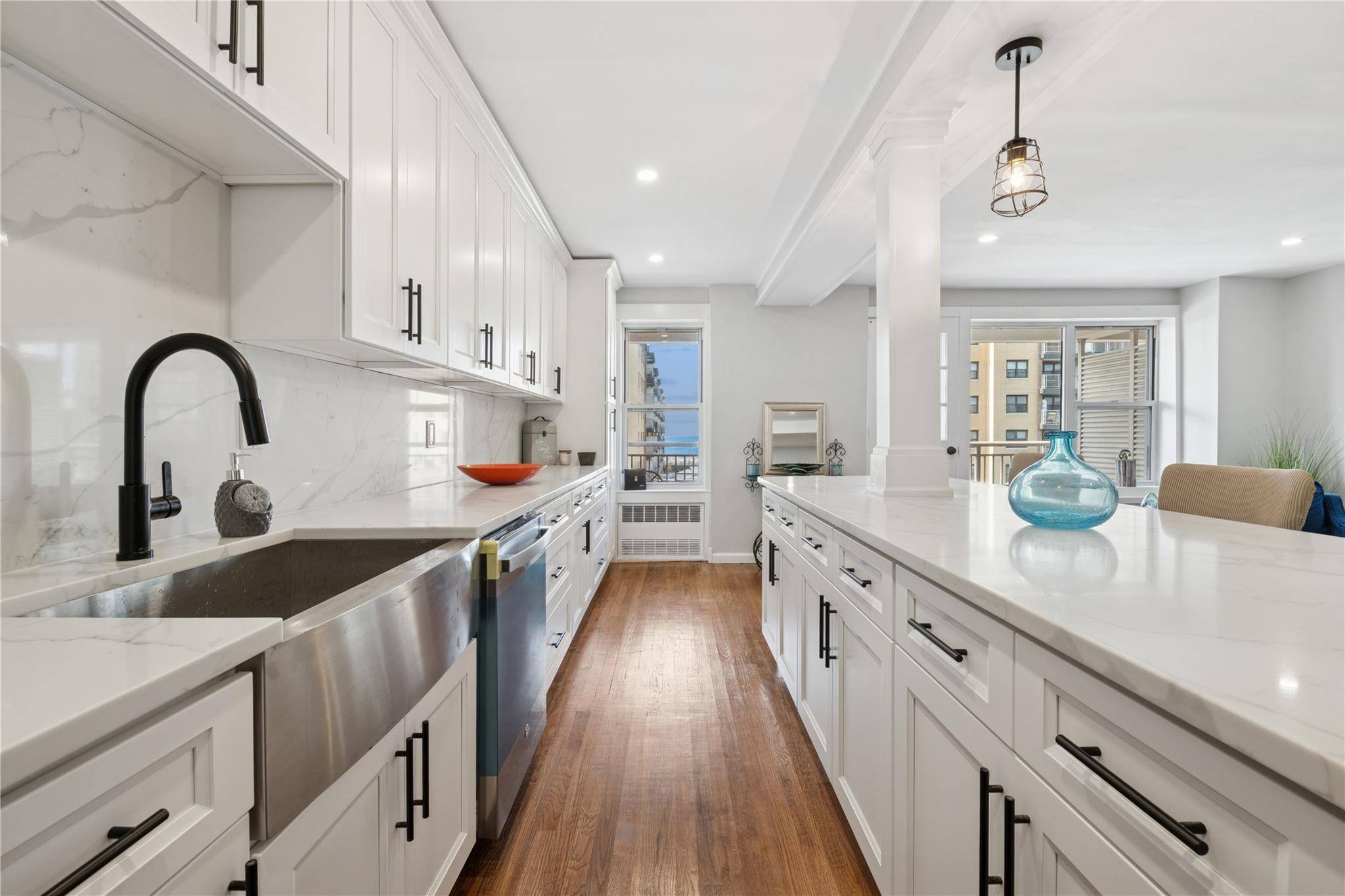 Long Beach, NY 11561,855 E Broadway #3D