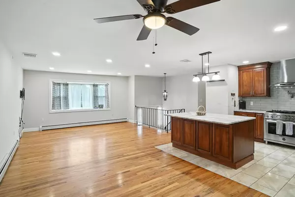 Florida, NY 10921,19 Dussenbury DR
